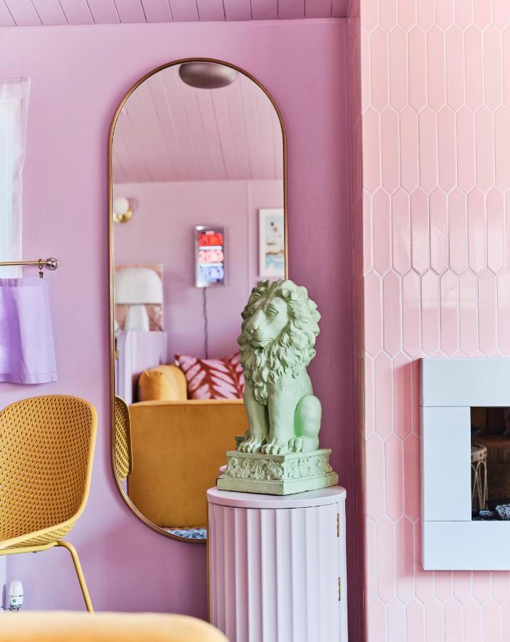 Fun Barbie Inspired, 6 Berth Caravan - Camber Sands Holiday Park, Near The Beach Экстерьер фото